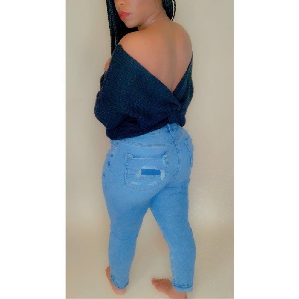 Twist Back Sweater-Black